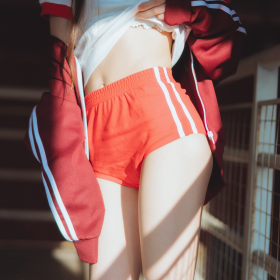 桜桃喵 – 红色体操服-收藏级
