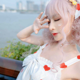 叉子宝宝 – 夏日草莓裙